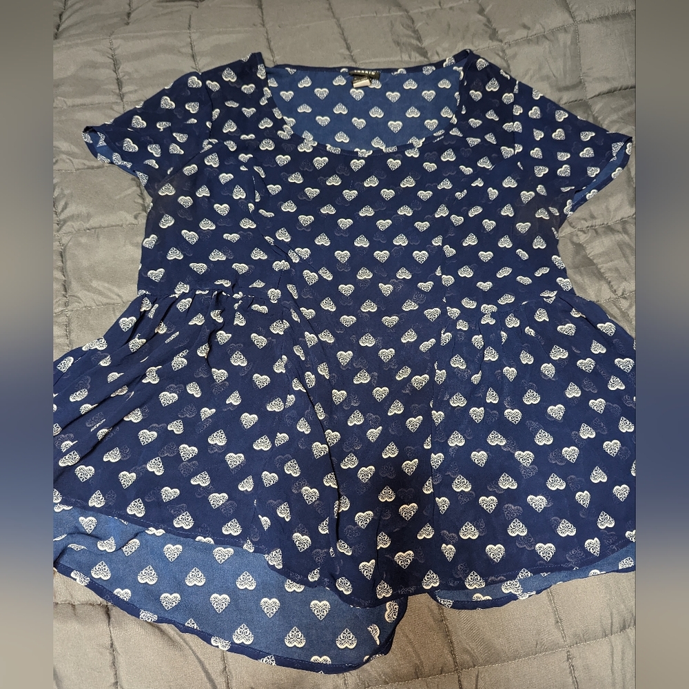 Torrid 0 sheer heart top